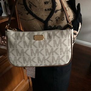 Michael Kors Crossbody